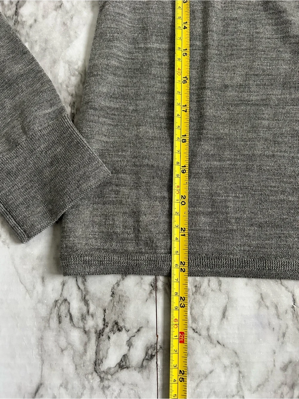 J. Crew | women’s size medium 100% merino wool Carolyn fitted crewneck sweater